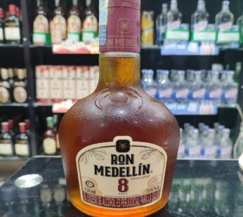 Ron Medellín Añejo 8 Años 750 ml